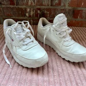 REEBOK Classic White Shoe